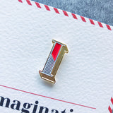 alphabet letter I pin badge