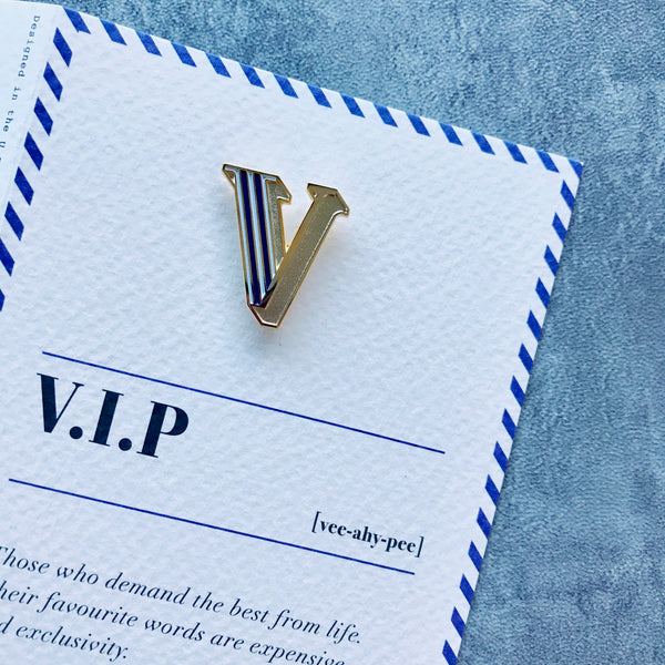 letter v pin with card
